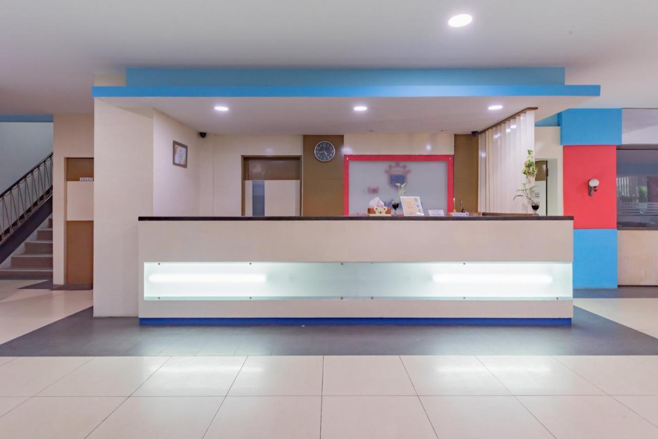 Reddoorz Near Plaza Balikpapan Hotel Exterior foto
