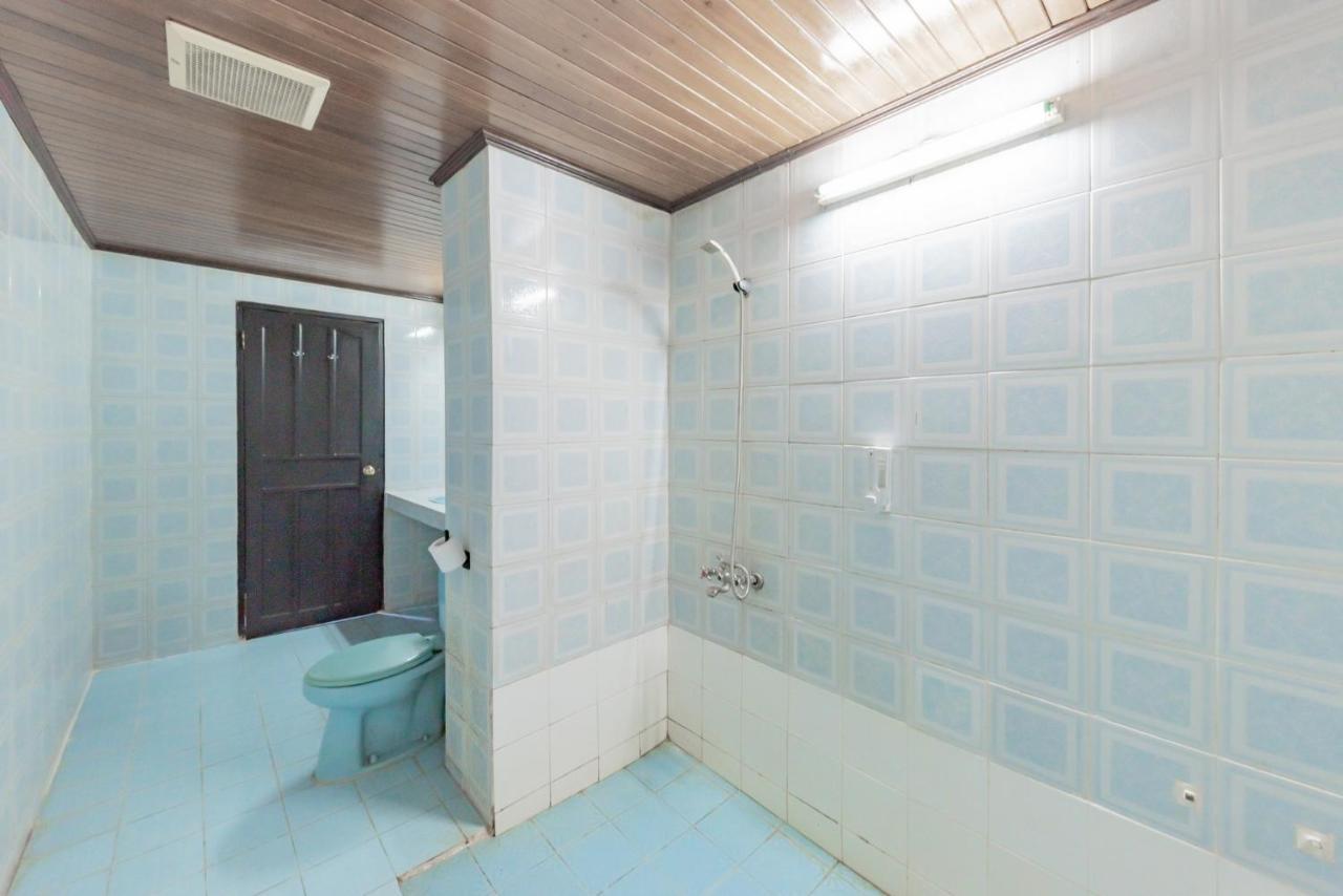 Reddoorz Near Plaza Balikpapan Hotel Exterior foto
